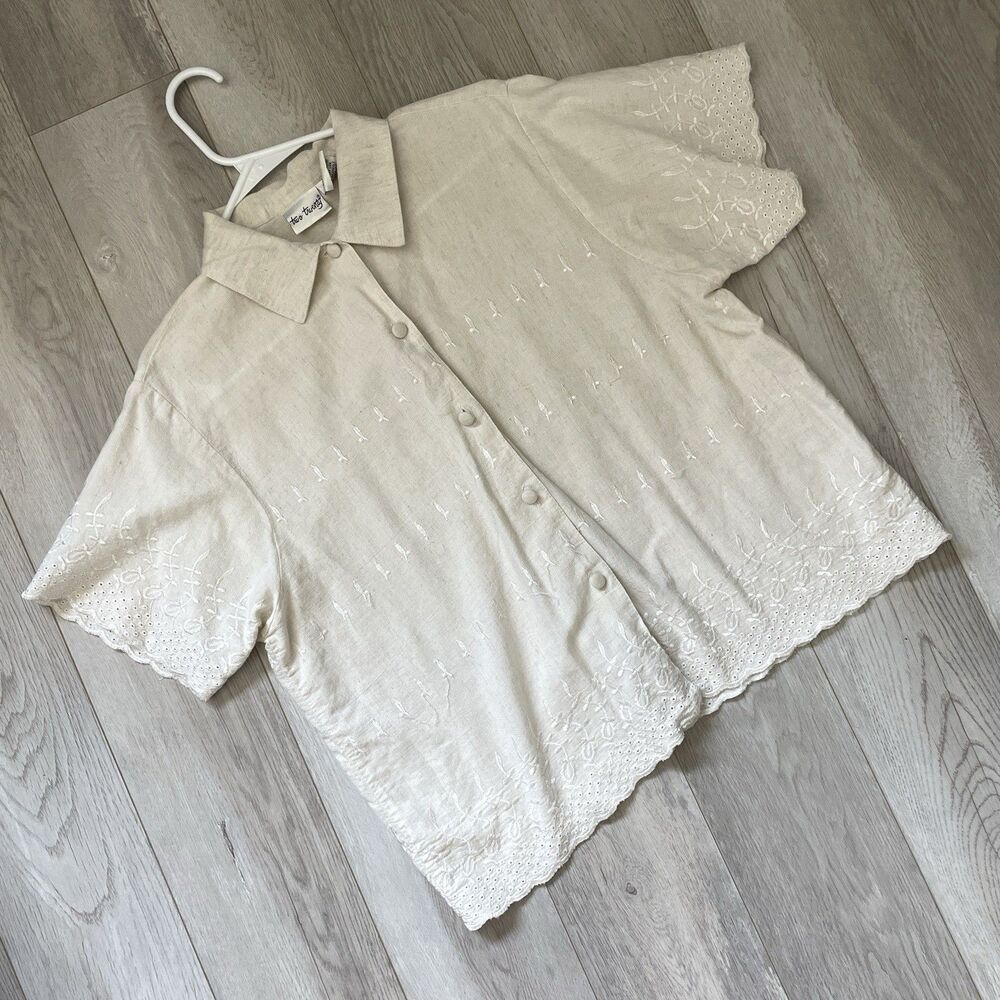 Vintage Embroidered Shirt short sleeve button up boxy crop womens Cream (medium)